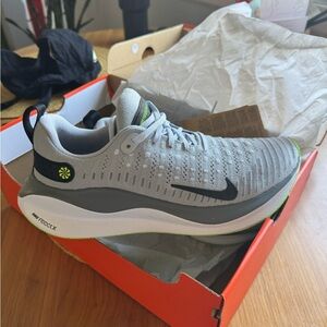 Nike React Infinity Run 4 Shoes NIB